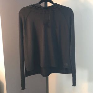 Women’s North Face hoodie